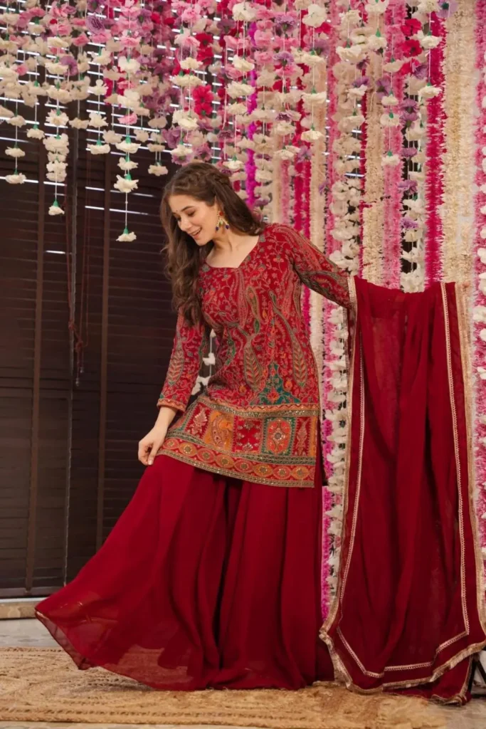krisvi wardrobe sarara set 