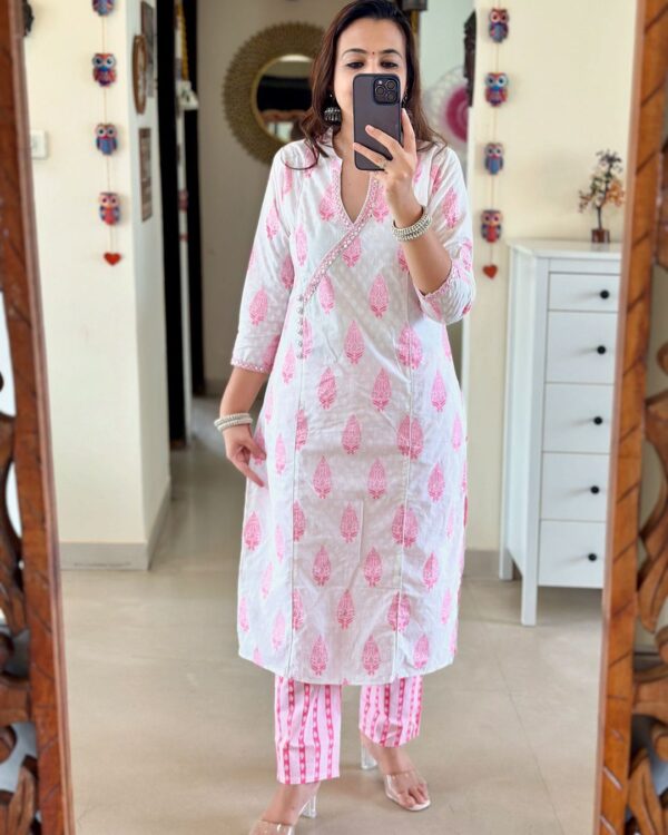 pure cottan suit set with mulmul dupta at krisvi wardrobe