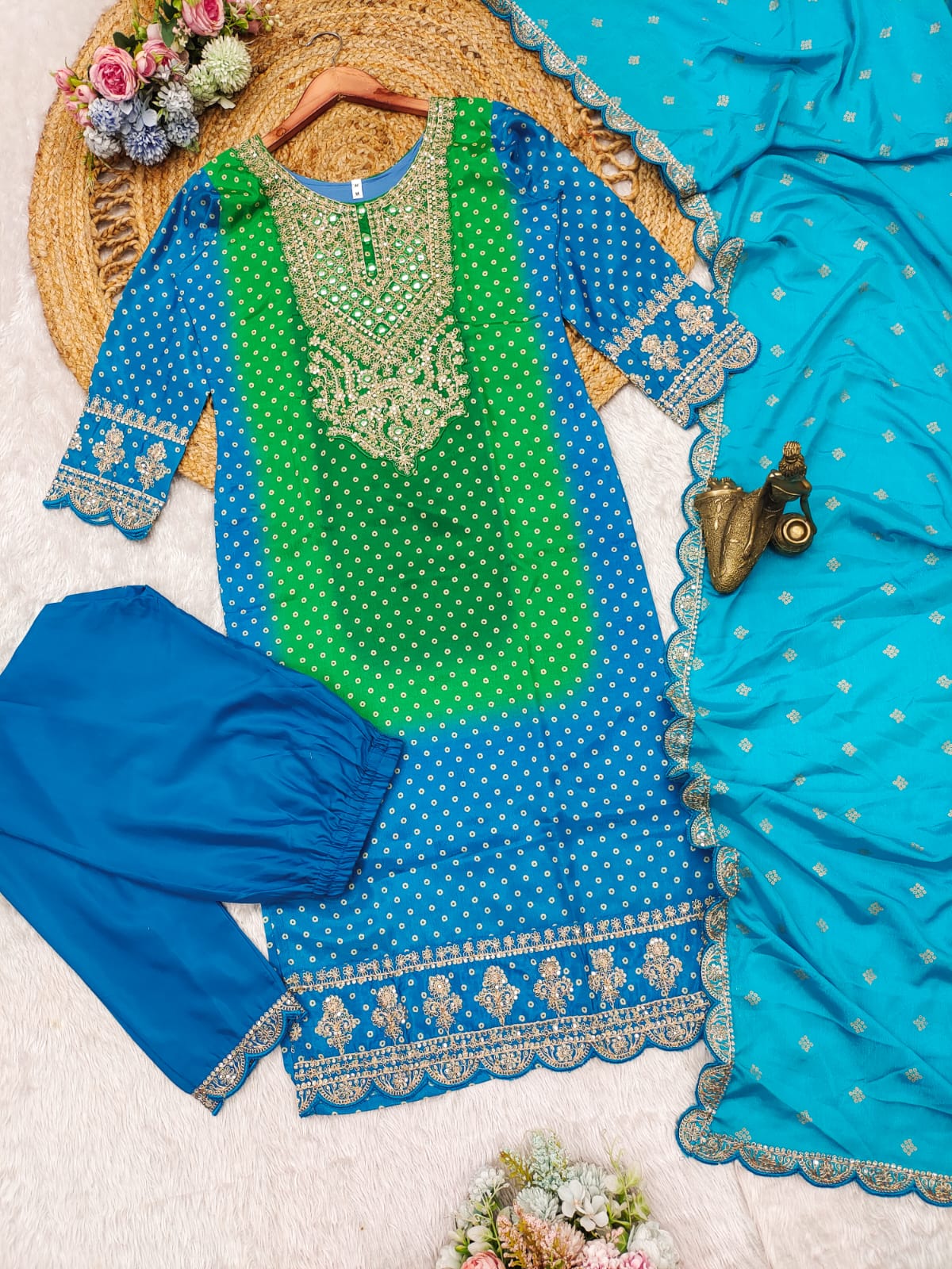 bandhni suit heavy look