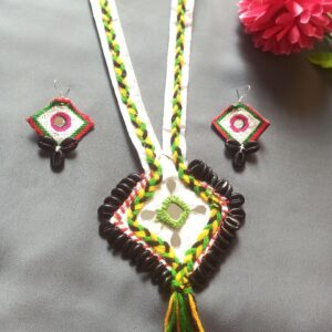 traditional jewellery necklace