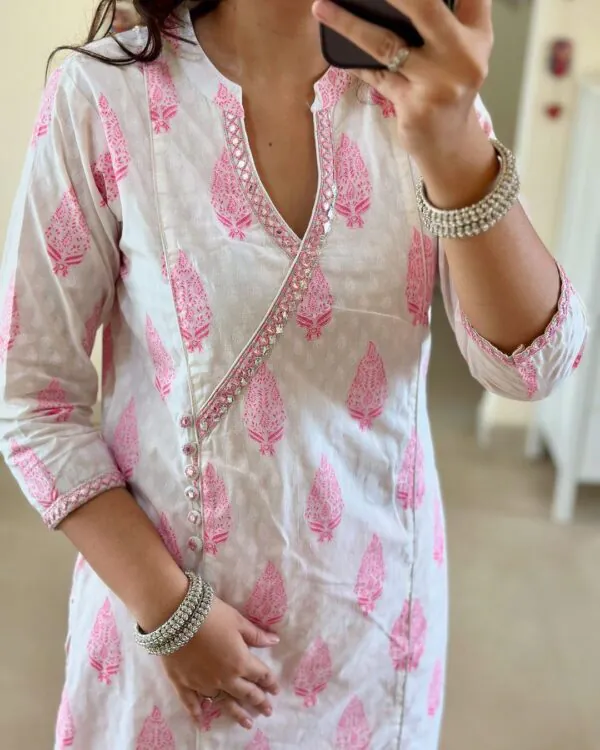 pure cottan suit set with mulmul dupta at krisvi wardrobe